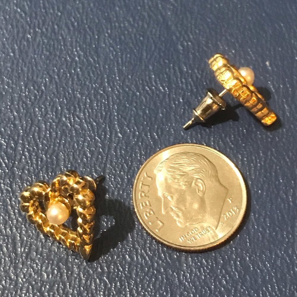 Earrings - Picture 3 of 5